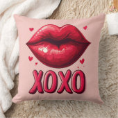 XOXO鮮やかデザイン付き赤い唇 クッション (ブランケット)