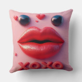 XOXO鮮やかデザイン付き赤い唇 クッション (裏面)
