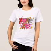 XOXO ハート かわいい & 遊び心 トライブレンドTシャツ (正面)