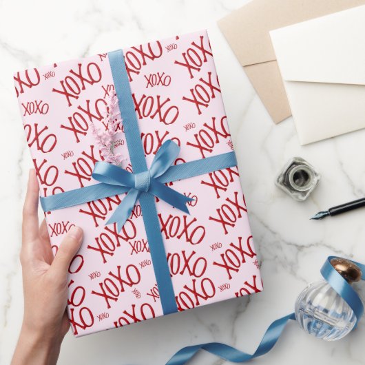 XOXO 赤ピンク バレンタインデー ラブ 包装紙 (ギフト)