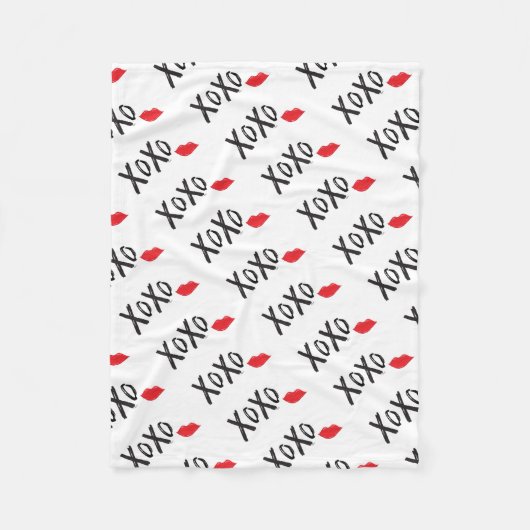 XoXo-Hugs-キス – 赤 – リップ フリースブランケット (正面)