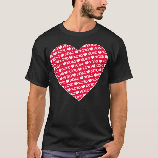 XOXO Hugs and Kisses Valentines Day 2022 Cute Gift Tシャツ (正面)