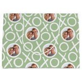 XOXO Hugs & Kisses 2 Custom Photo Green Modern ラージペーパーバッグ (正面)