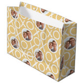 XOXO Hugs & Kisses 2 Custom Photo Yellow Modern ラージペーパーバッグ (正面アングル)