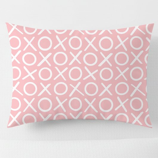 XOXO Hugs & Kisses Pastel Pink Cute Modern Pattern 枕カバー