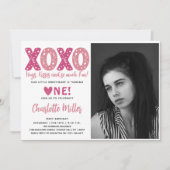 XOXO Hugs & Kisses Valentine's Day 1st Birthday 招待状 (正面)