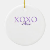 Xoxo valentine's day名前パープルパステルminimaを追加 セラミックオーナメント (裏面)