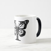 Y Alphabet black butterfly モーフィングマグカップ (正面右)