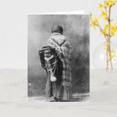 Yakamaのネイティブアメリカンの母および子供 カード (黄色い花)