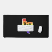 Y'all Means Y'all Design for proud LGBT+ Texan デスクマット (キーボード&マウス)