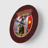 Yaqui Yoemeのシカのダンサーのデザイン ラウンド壁時計 (傾斜)