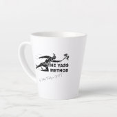 Yassメソッド署名付きラテカップ カフェラテマグ (左アングル)