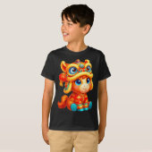 Year Of The Horse 2026 Chinese New Year Lion Dance Tシャツ (正面フル)