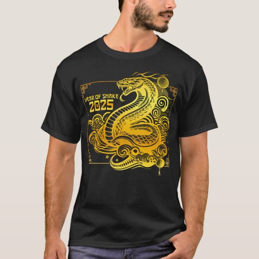 Year Of The Snake 2025〔占星術の〕十二宮図ハッピーニュー中国のアイ Tシャツ (正面)