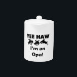 Yee Haw私はOpa Tシャツとギフトだ<br><div class="desc">Yee Haw私はOpa Tシャツ、マグカップ、カード、ステッカー、アナウンスメントボタン、opaキープサック、その他のopaのアパレルと贈り物のバッカルーウホースと黒または白文字デザイン。これらのオパアパレルとギフトアイテムは初めて祖父母や新着のベテランのオパに最適！</div>