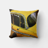 Yelloのタクシーの枕 クッション (正面)