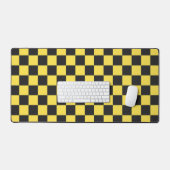 Yellow and black checkerboard pattern デスクマット (キーボード&マウス)