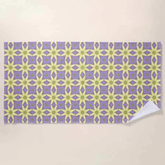 Yellow and purple geometric floral patterned ビーチタオル (正面)
