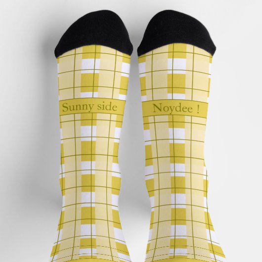 Yellow and White Plaid, Text on Foot ソックス (上部)