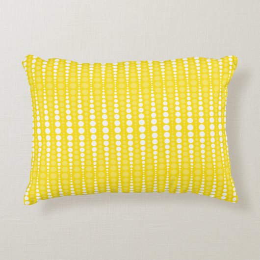 Yellow and White Polka Dot Accent Pillow アクセントクッション (正面)
