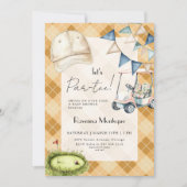 Yellow Argyle Golf Scene Lets Par Tee Baby Shower 招待状 (正面)