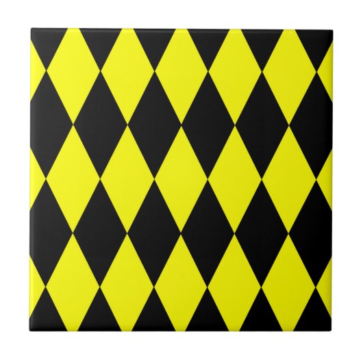 Yellow Black Harlequin Diamonds Checkers Design タイル (正面)