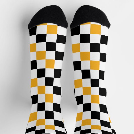 Yellow Black White Checkered Pattern Design  ソックス (上部)