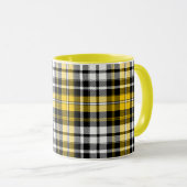 Yellow Black White Plaid Tartan Pattern Design  マグカップ (正面右)