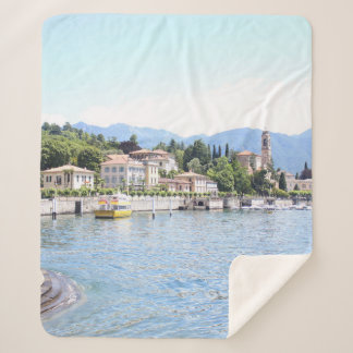 YELLOW BOAT DOCKED NEAR BUILDING シェルパブランケット