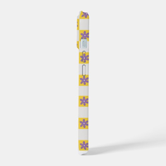 Yellow Checkerboard Floral Pattern – Purple Daisy  iPhone 15ケース (左側面)