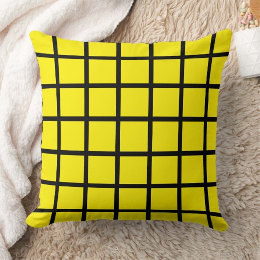 yellow coloured square pattern and black borders クッション (ブランケット)