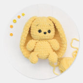 Yellow Crochet Bunny – Cozy Handmade ラウンドシール (正面)