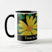 Yellow daisy flowers with green leaves  マグカップ (左)