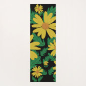 Yellow daisy flowers with green leaves  ヨガマット (裏面)