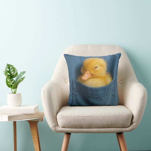 Yellow Duckling In a Blue T-shirt Pocket クッション (椅子)