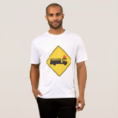 Yellow Fire Truck Warning Sign Tシャツ (正面フル)