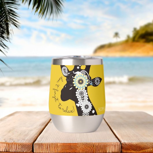 Yellow Funky Funny Giraffe Relax Personalized (ビーチ (回転後))