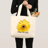 Yellow Gerber Daisy Close Up Photograph ラージトートバッグ (正面(商品))