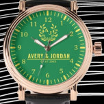 Yellow Green vintage couple names monogram 腕時計<br><div class="desc">Personalized watch with the names of the bride and groom or the couple in love. This watch can be customized by changing the text with the name of the loved one or the wedding date. It can be an ideal gift for newlyweds or for silver or golden wedding anniversaries. Monogram...</div>
