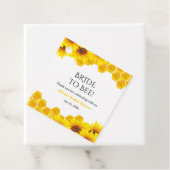 Yellow Honeycomb Bride to Bee Bridal Shower  フェイバータグ (インサイチュ)