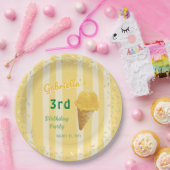 Yellow Ice Cream Sprinkle Summer Birthday Party ペーパープレート (パーティー)