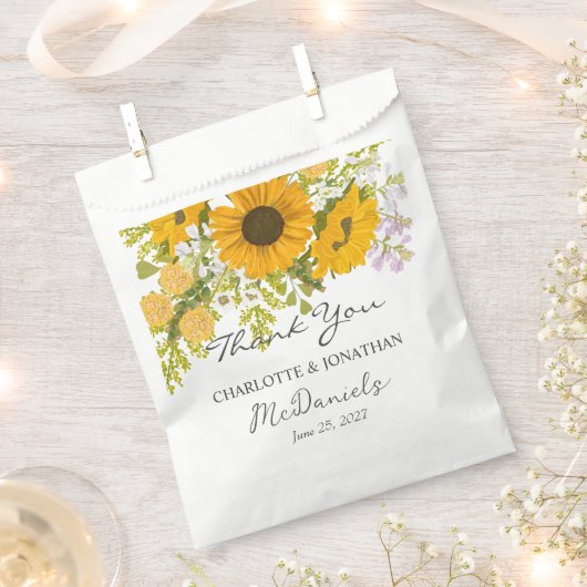 Yellow Modern Sunflowers Bouquet Wedding  フェイバーバッグ (クリップ留めされた状態)