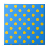 Yellow On Blue Polka Dots Pattern Design タイル (正面)