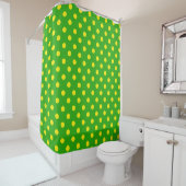 Yellow On Green Polka Dots Pattern Design  シャワーカーテン (インサイチュ)