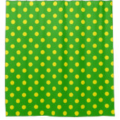 Yellow On Green Polka Dots Pattern Design  シャワーカーテン (正面)