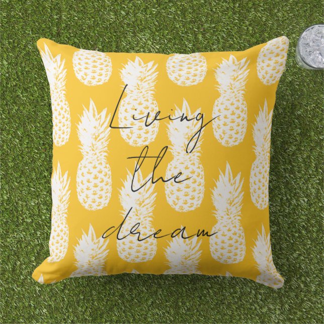Yellow pineapple pattern big outdoor pillow アウトドアクッション (芝生)