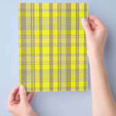 Yellow Plaid Bulk Scrapbook Paper Pages チラシ (手)