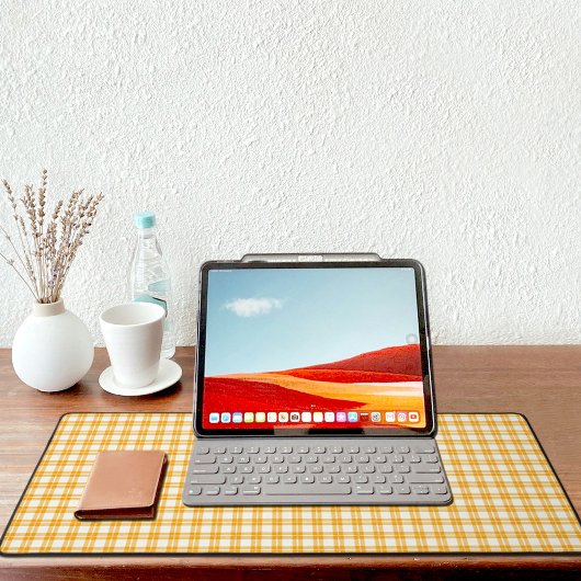 Yellow Plaid Pattern Desk Mat デスクマット
