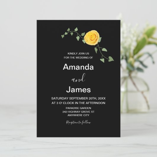 Yellow Rose and Green Vine Elegant Black Wedding 招待状 (スタンド正面)