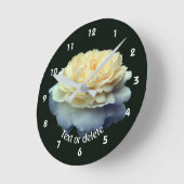Yellow Rose Flower In Bloom Personalized ラウンド壁時計 (傾斜)